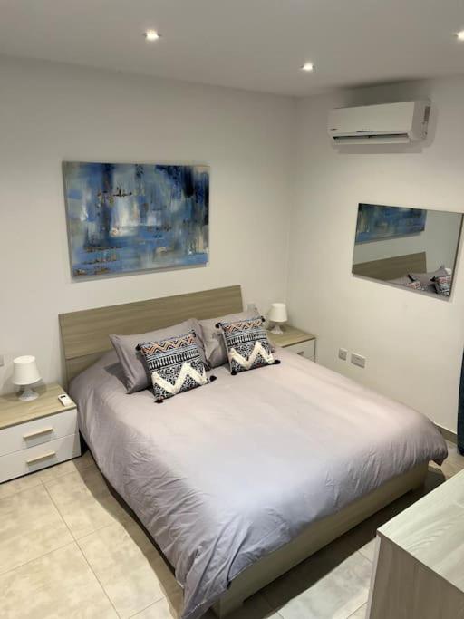 Sea Side View 2 Bedroom With Terrace Beppe's Apartamento *